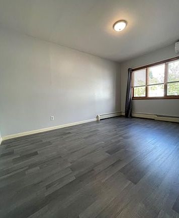 3rd image of 96-11 160th Ave Floor 1