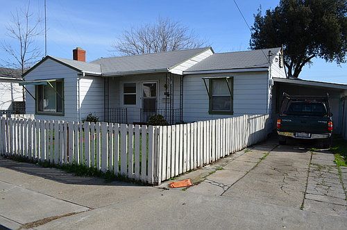 2nd image of 1935 Deodar Ave