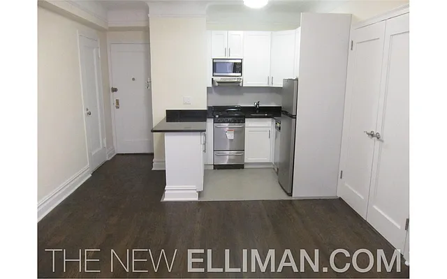 Rented by Douglas Elliman | media 14