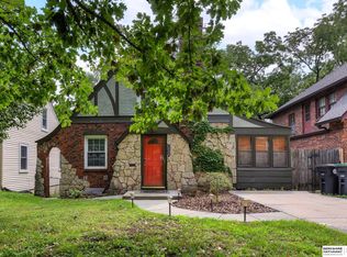 1521 N 52nd St, Omaha, NE 68104