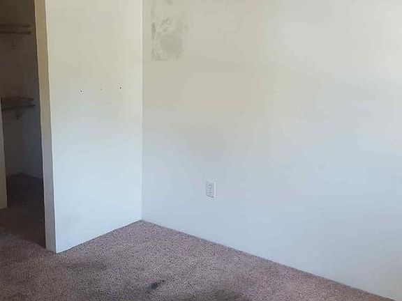 5th image of 1207 N Market St APT B