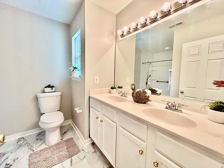 2512 Grand Glen Rd — Photo 21