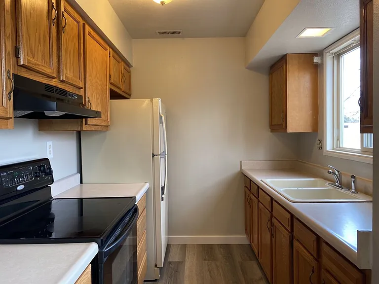 451 Mulberry Dr — Photo 10