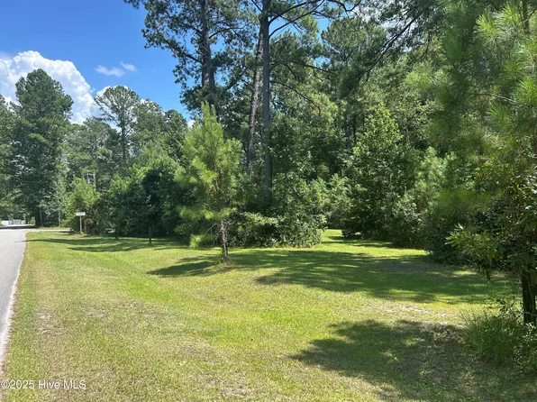 6723 Richardson Drive NW, Ocean Isle Beach, NC 28469