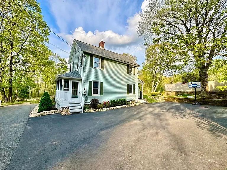 8 McKay Ln — Photo 10