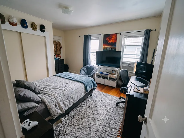 18 Hunnewell Ave #2 — Photo 8