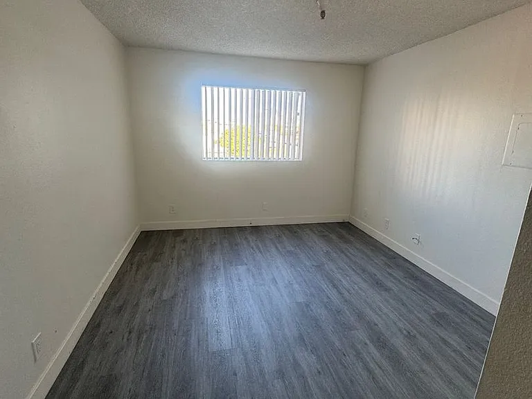 B & B Apartments — Photo 10