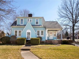7631 Columbia Rd, Olmsted Falls, OH 44138