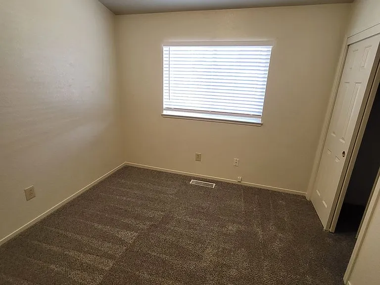 630 Boulder Cir — Photo 9