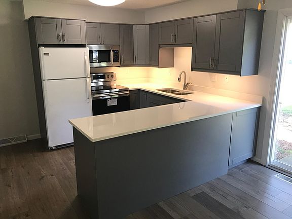 4th image of 325 W Alden Pl