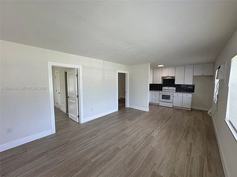 1048 East St #3 — Photo 8