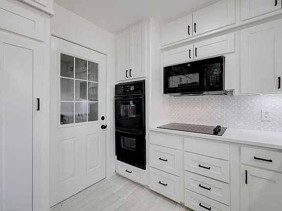 5th image of 5530 Lincrest Ln