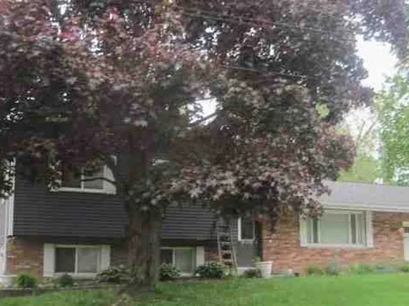 172 Chapel Hill Dr, Battle Creek, MI 49015