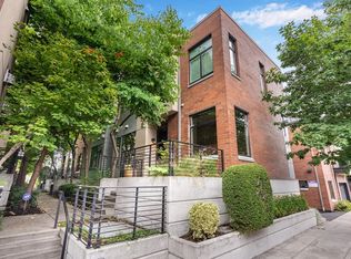 1616 NW Riverscape St, Portland, OR 97209