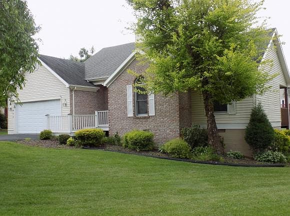 1st image of 1913 Fairway Dr