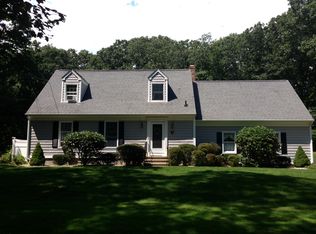 148 Oil Mill Rd, Waterford, CT 06385