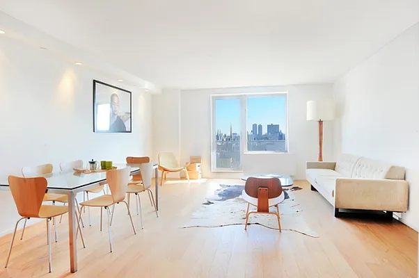 Sold by MNS | media 2