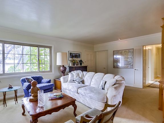4th image of 5472 Hewlett Dr