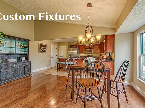 Dining/Kitchen