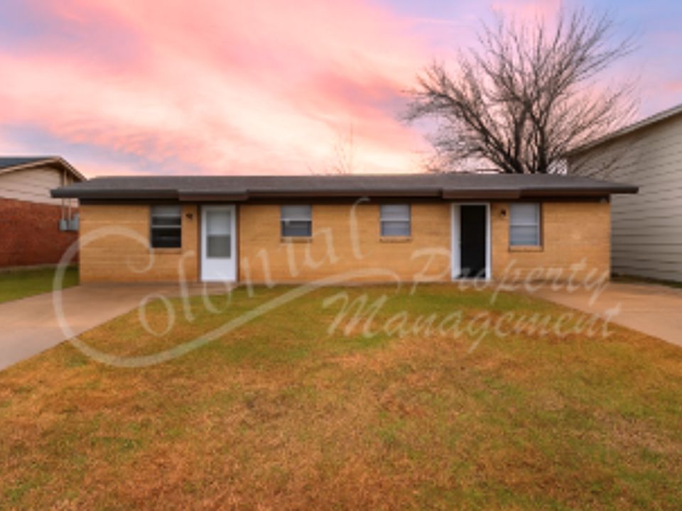 1st image of 604 Sunset Ln #B