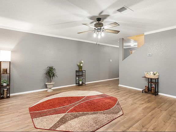 5th image of 16427 Kentucky Ridge