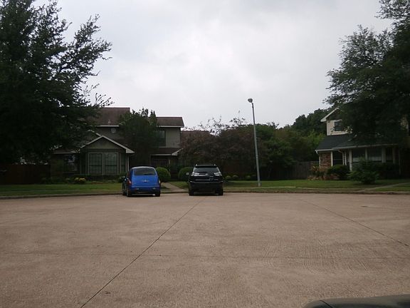 4th image of 2312 Roanoke Cir