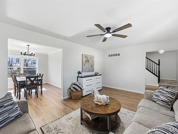 4th image of 3550 Saint Martin Dr