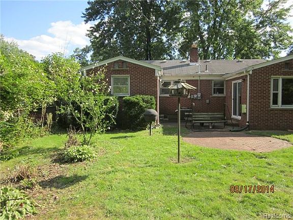 2nd image of 32662 Rayburn St