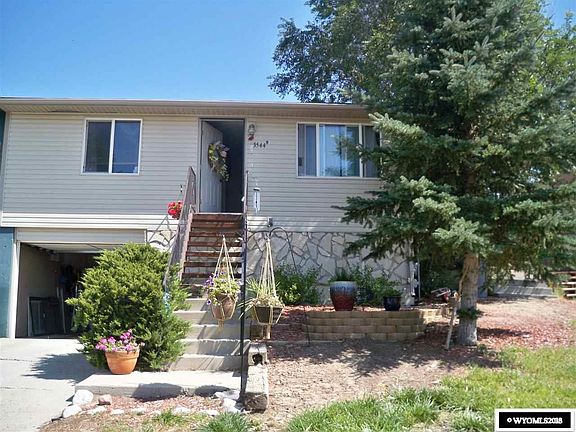 3rd image of 3544B Cleveland Dr