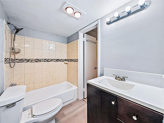 2nd image of 117 Lehane Ter APT 107
