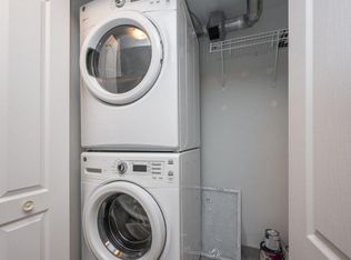 303 13th Ave SW #1406, Calgary, AB T2R0Y9