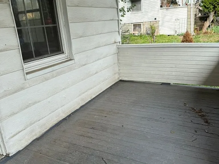 905 W Thrush Ave — Photo 3