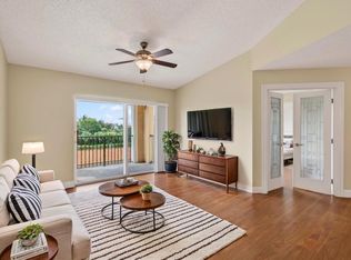 157 Yacht Club Way APT 303, Hypoluxo, FL 33462