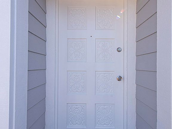 4th image of 2821 W Sunnyside Ave