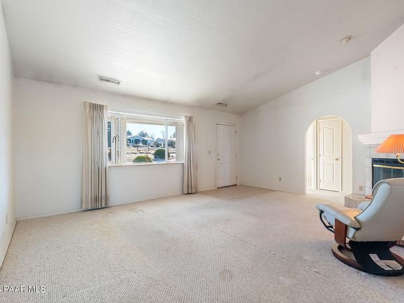 4th image of 2260 N Koolridge Way