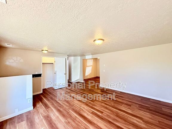 4th image of 4603 NE 122nd Ave Unit A