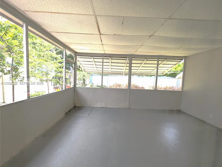 888 SW 62nd Ave — Photo 18