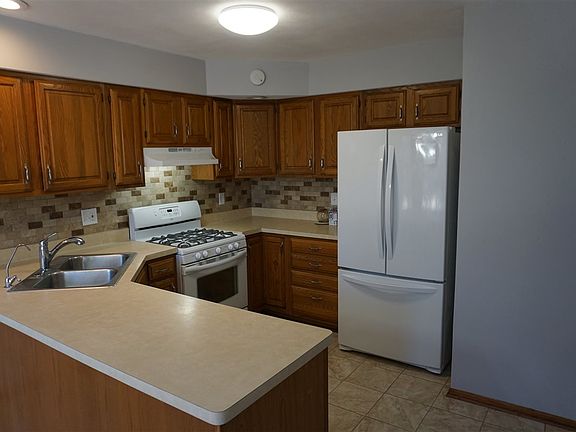 2nd image of 5023 Valley Pines Dr