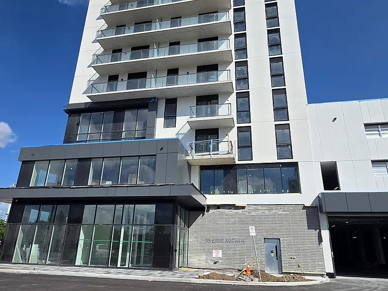 33 Erie Ave #404 — Photo 3