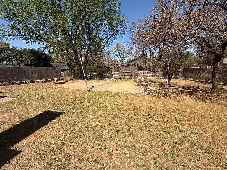 1925 Bunting Ct — Photo 77