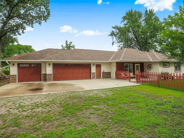 440 Prairie St, Clearwater, MN 55320