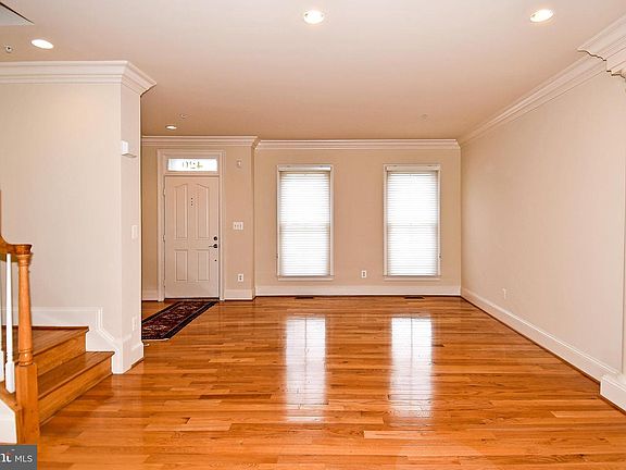 2nd image of 420 Euille St