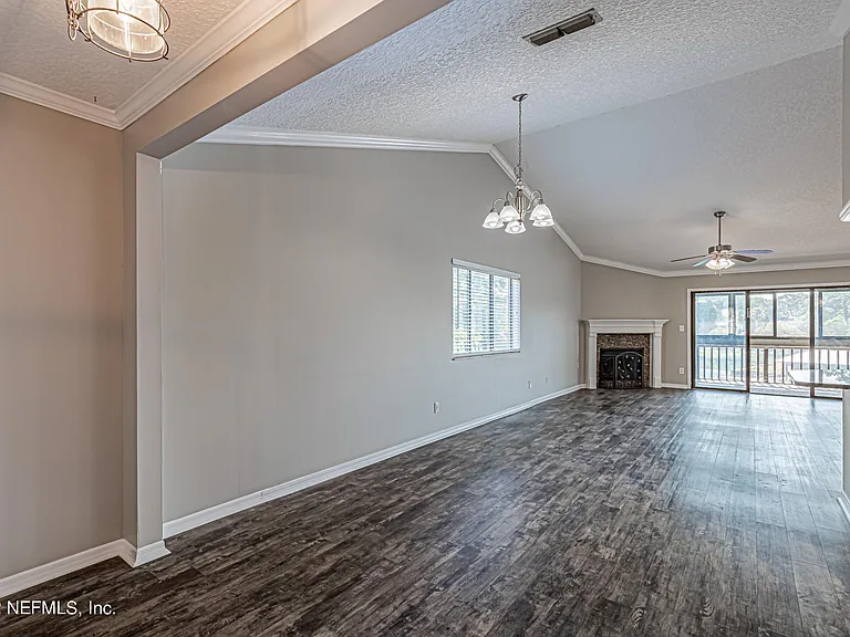 1909 University Blvd S #503 — Photo 13