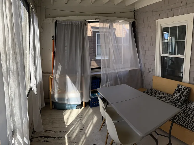 30 Emerson St — Photo 10