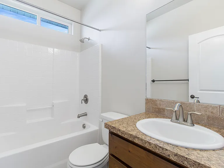1015 White Birch Ave — Photo 22
