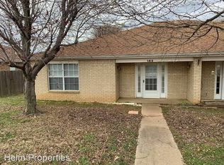 182 S Southwinds Rd, Farmington, AR 72730