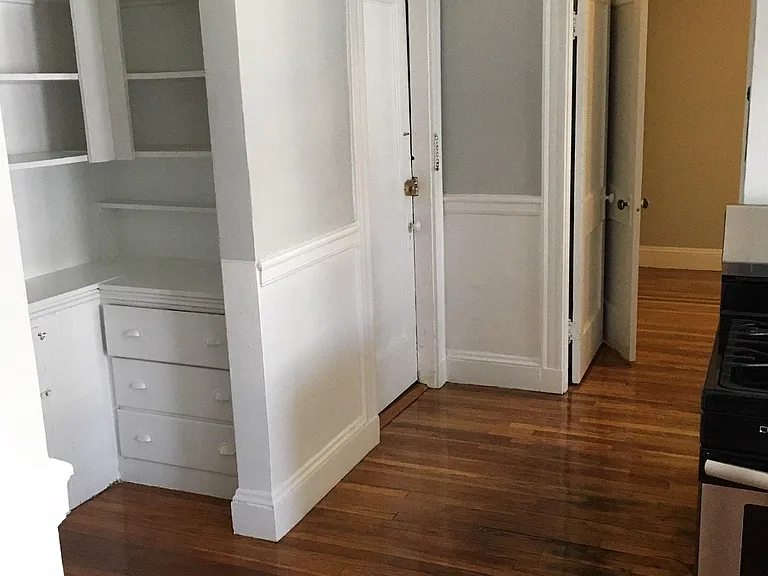 38 Boynton St #6 — Photo 15