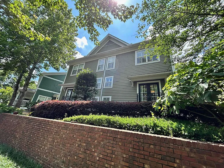 280 Carlyle Park Dr — Photo 1