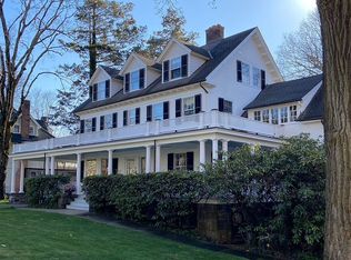 104 Brookside Dr, Greenwich, CT 06831