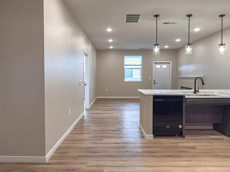 The Pines | Specials Available | Townhomes For Rent — Photo 138
